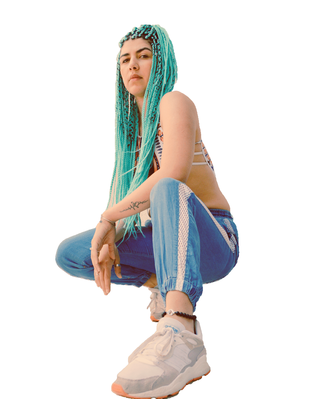 Cyrina MSOUL en tenue de danse, portrait en pied